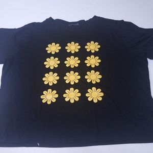 ZAFUL Brand Daisies Short Sleeve Plus Size Tee Short